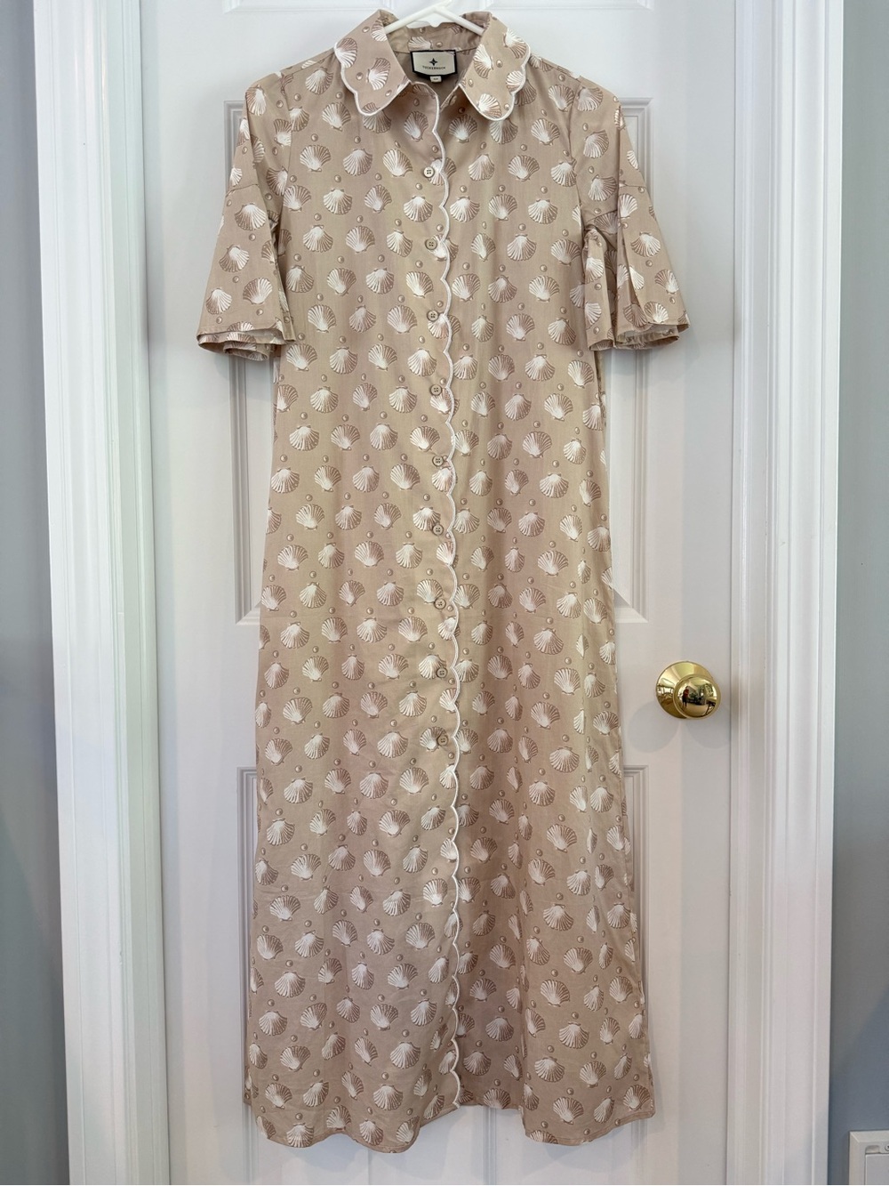 Tuckernuck Beige Scallop-Trim Shell-Print Cotton Midi Dress Size XS